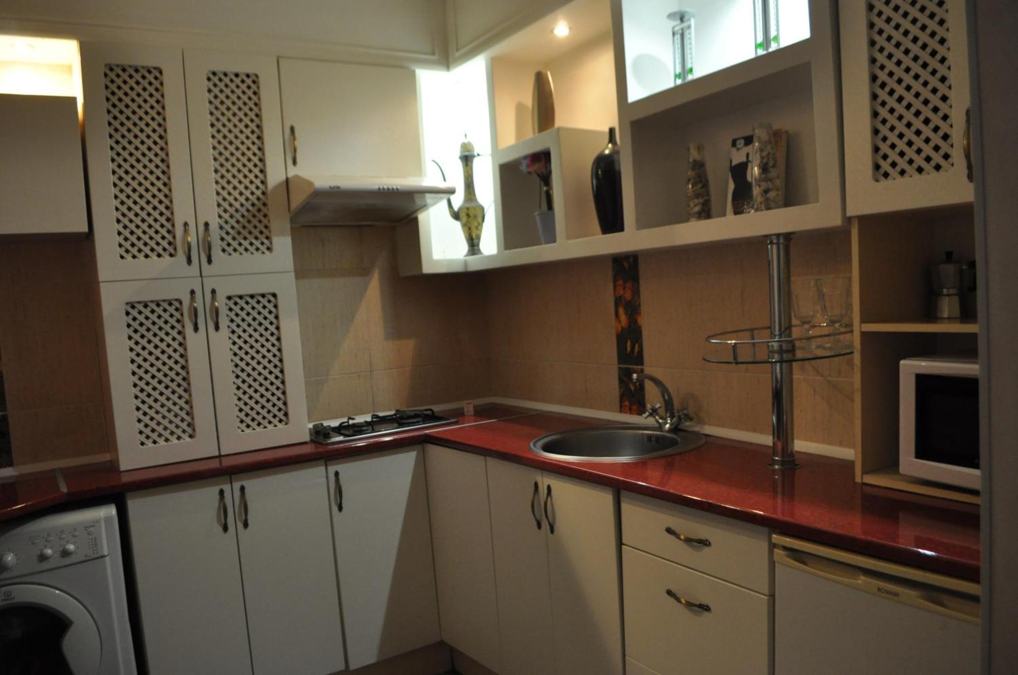 Cozy Apartments Near The Mcdonalds クレメンチューク エクステリア 写真