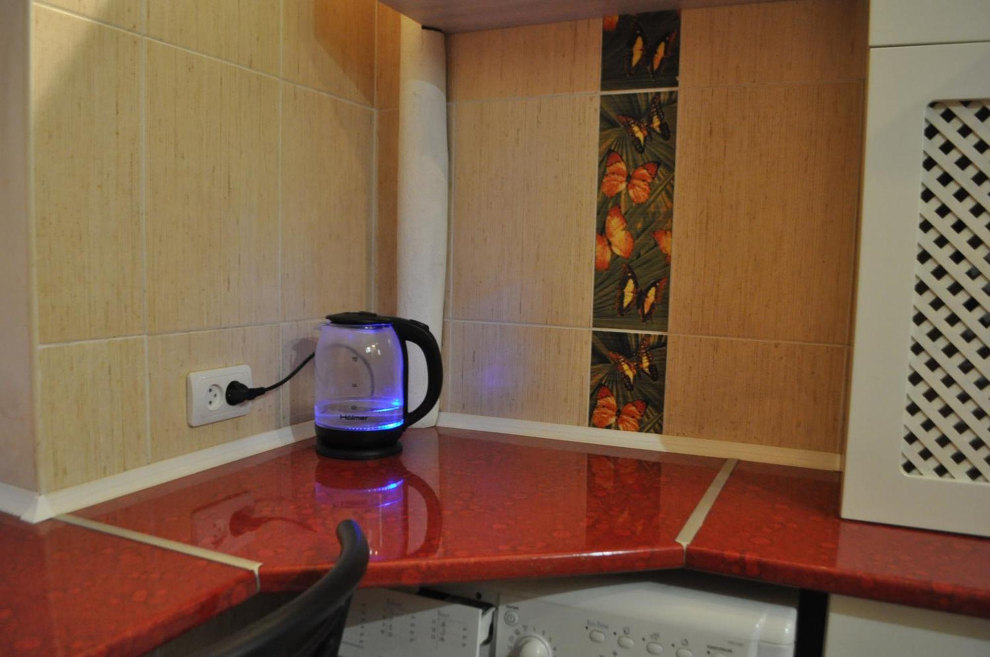 Cozy Apartments Near The Mcdonalds クレメンチューク エクステリア 写真
